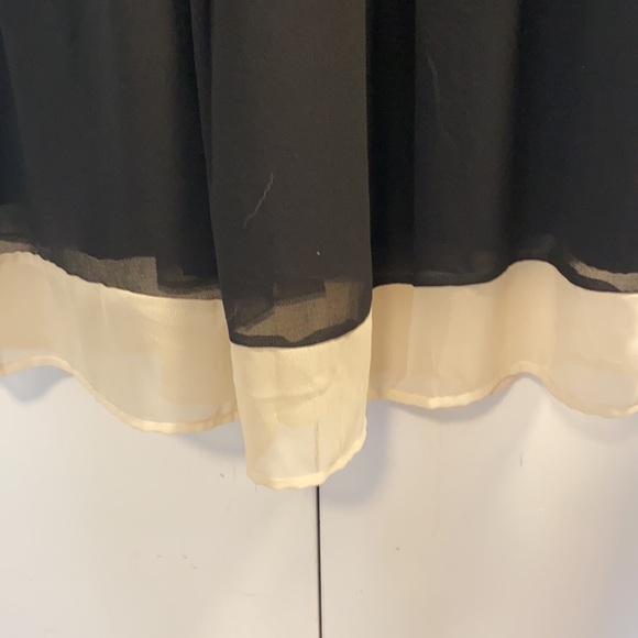 Sleeveless Beaded Dress - Picture 4 of 5